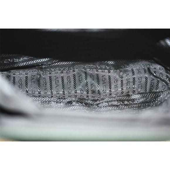 Auth Prada Nylon Tessuto Plastic Hand #74256P13B - Picture 9 of 15